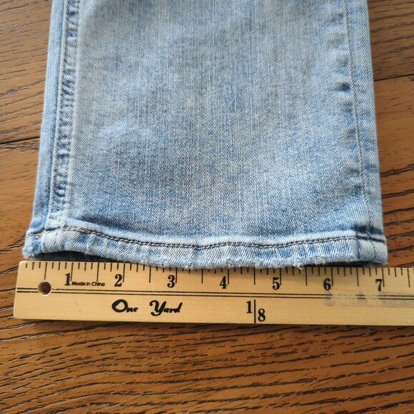 Silver Distressed Light Wash blue mid rise Elyse Straight Women's Jeans W34 L29 - Picture 15 of 16